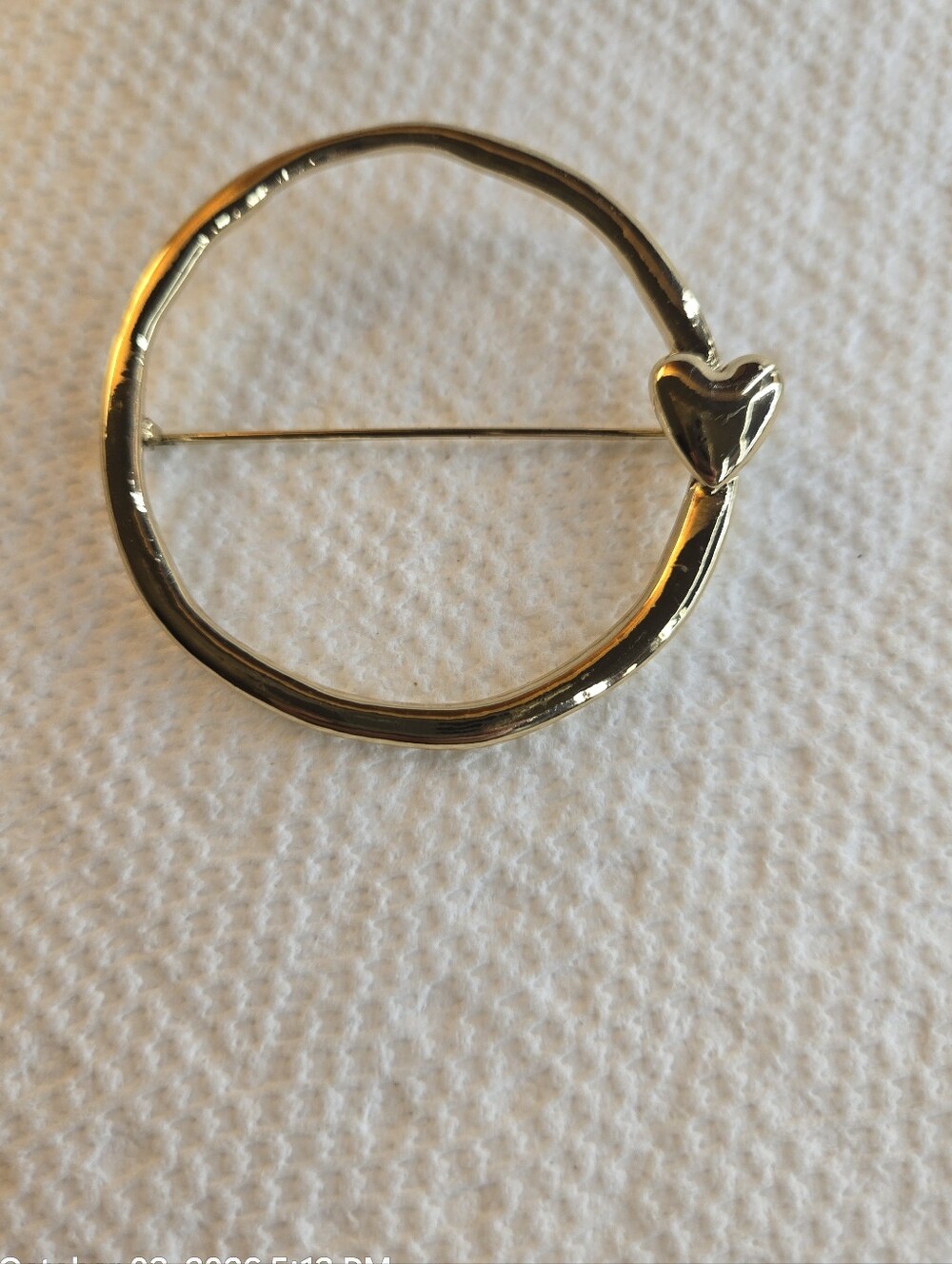Gold Heart Circle Brooch Pin - Women Jewelry